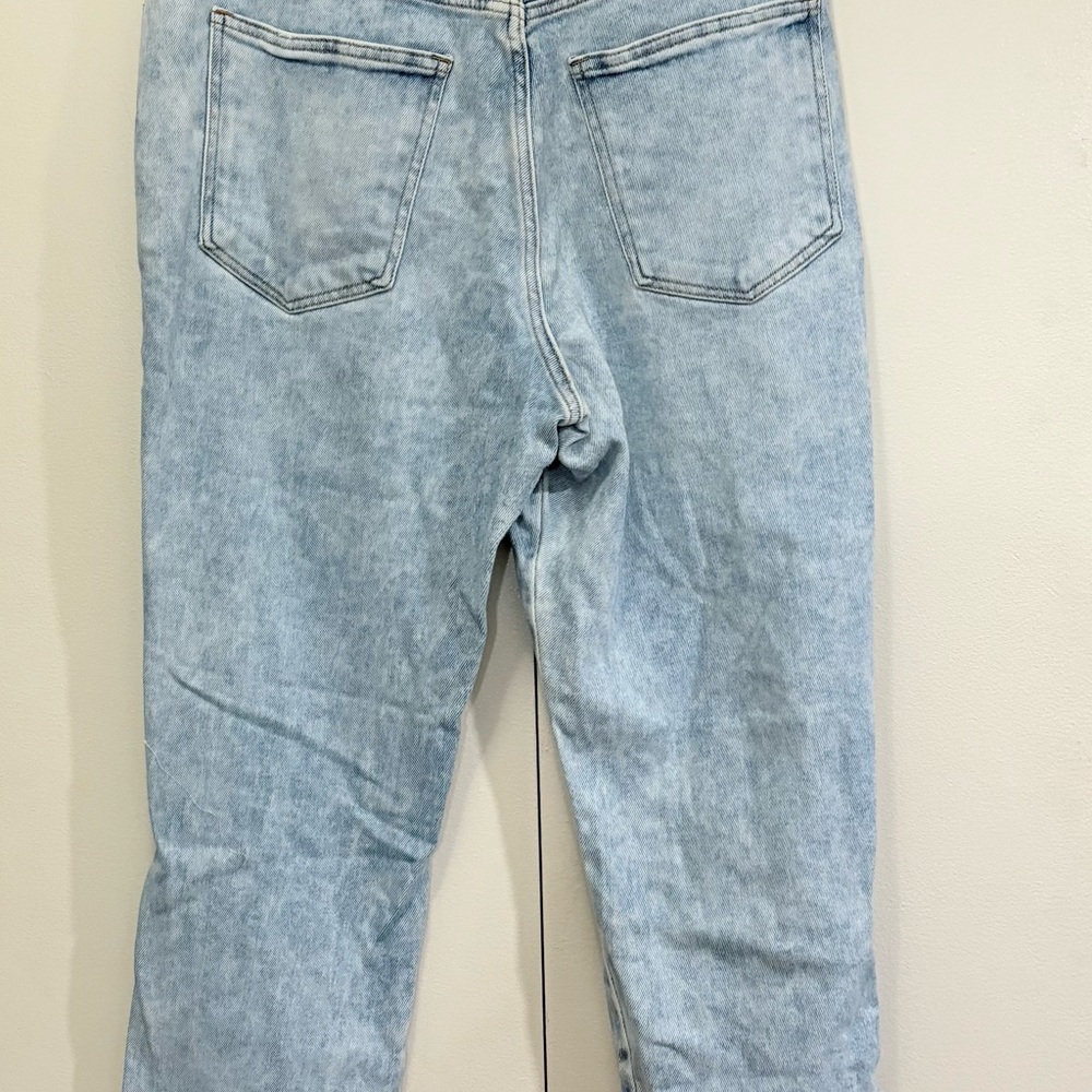 Arizona Jean Company Light Blue Distressed Boyfriend Jeans - Picture 4 of 6
